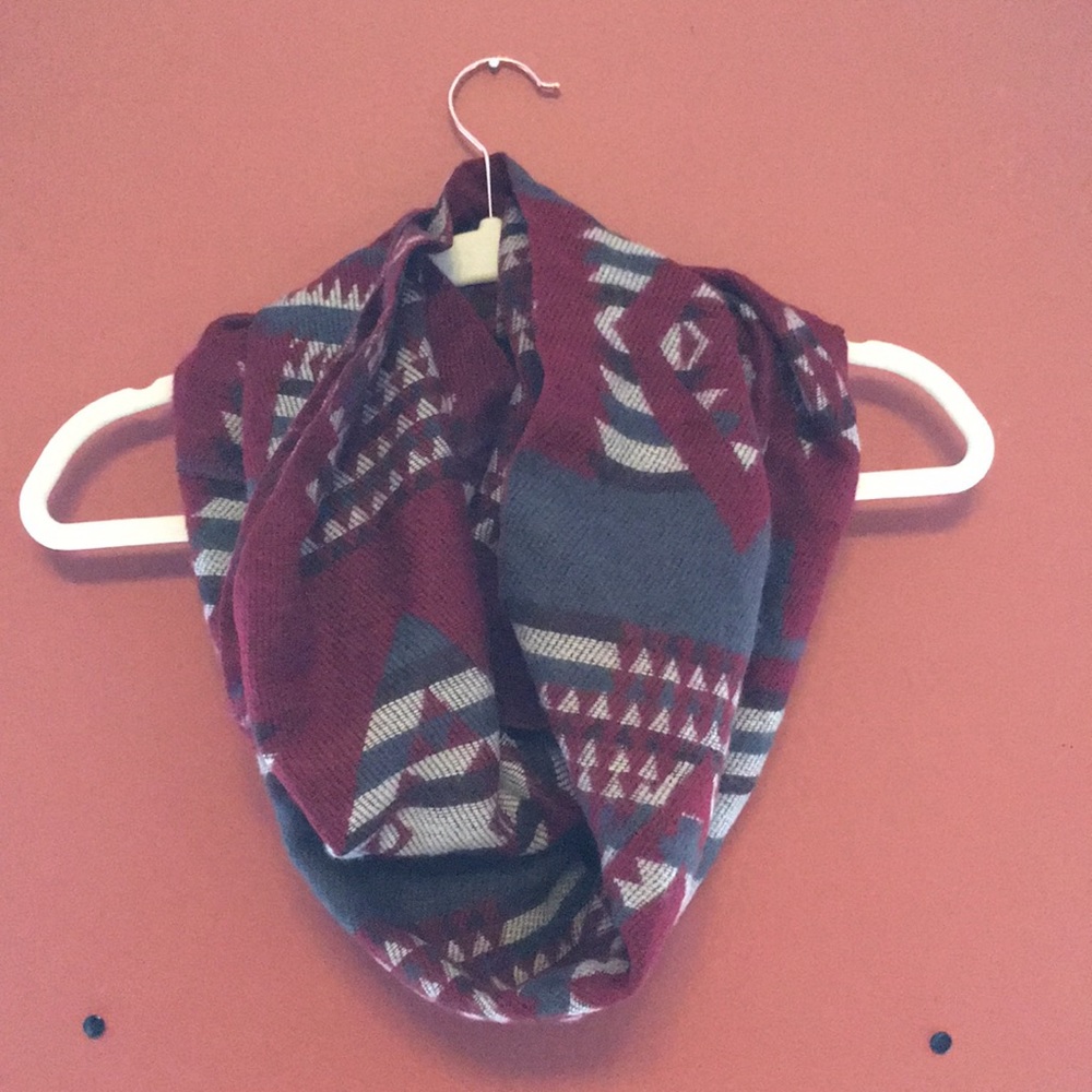 Tribal Pattern Infinity Scarf